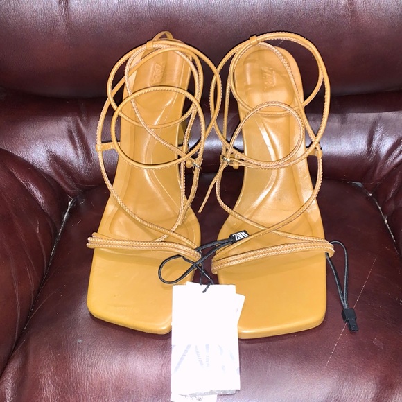 NWT Zara Leather Strappy Sandals - Picture 3 of 16
